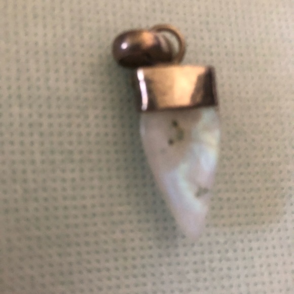 Sterling silver pendant with stone - Picture 3 of 7